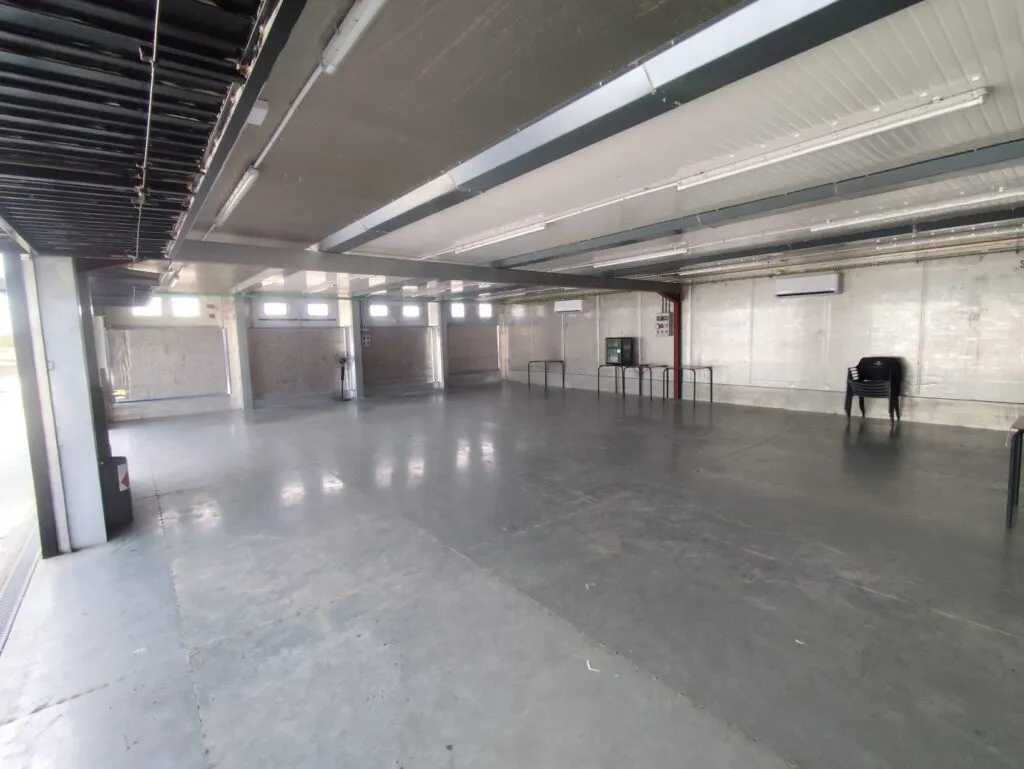 Nuevo box profesional Circuit Calafat